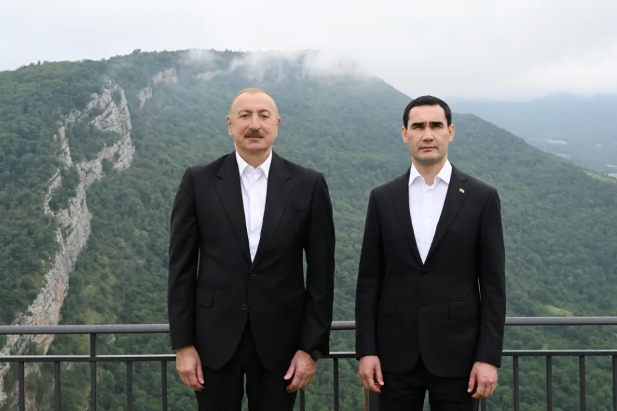 Türkmənistan Prezidentinə Qarabağ atı hədiyyə edildi — 1