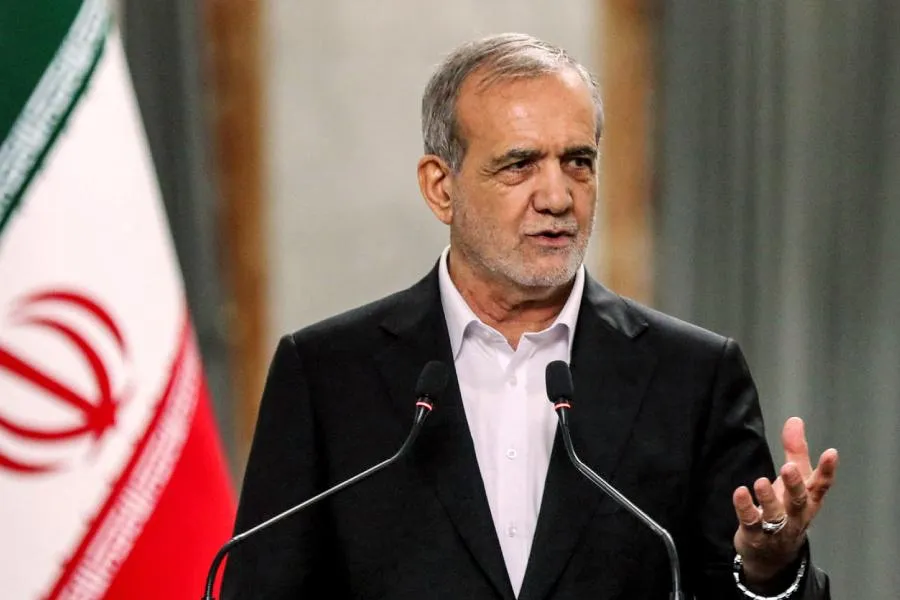 Pezeşkian ABŞ və İsrail zərbələrindən sonra ilk səfərini reallaşdırdı