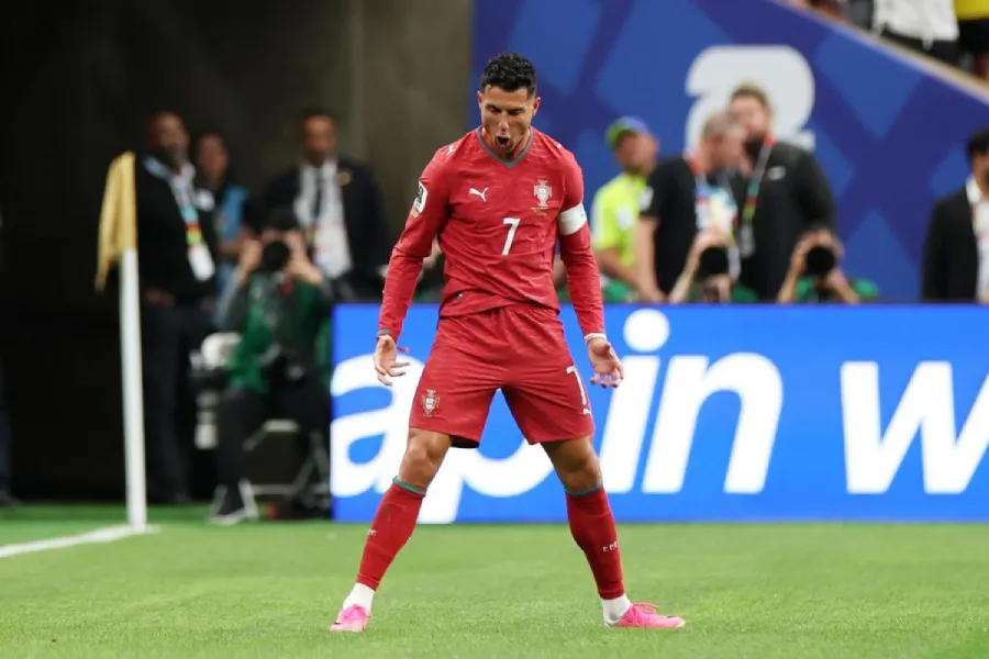 Ronaldo ilkə imza atdı