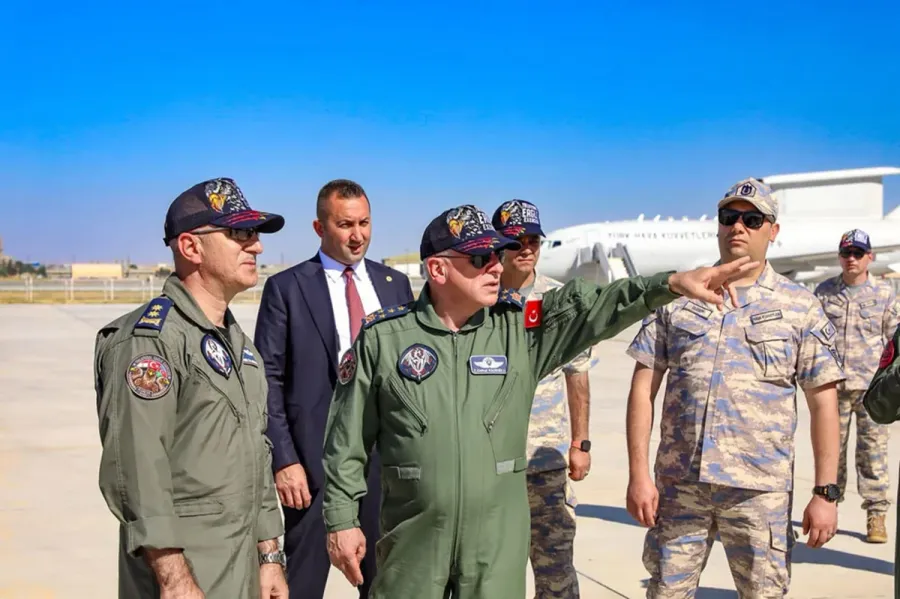 Azərbaycan HHQ komandanı Türkiyədə rəsmi səfərdədir — 1