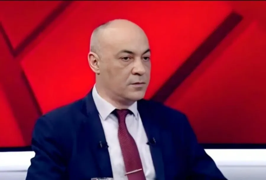 Zelenskinin portreti: Ukrayna nə qədər tab gətirə biləcək? — 1