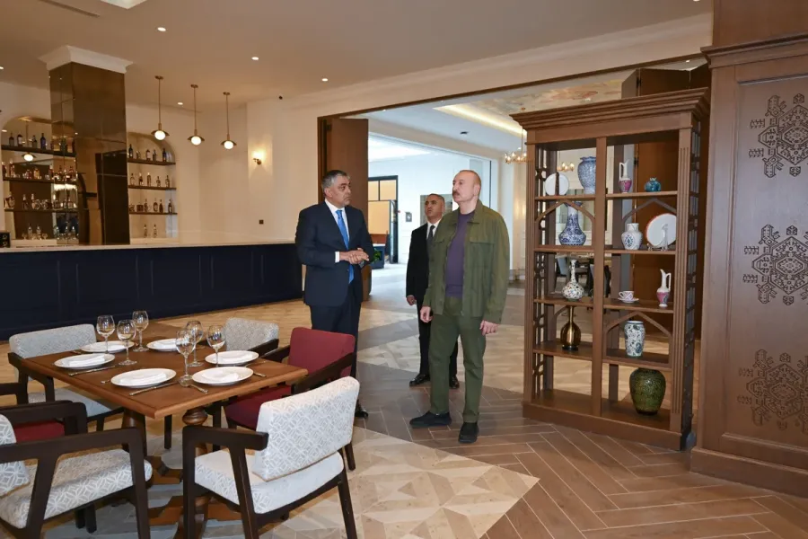 İlham Əliyev Xankəndidə yeni hotelin açılışını etdi — 10