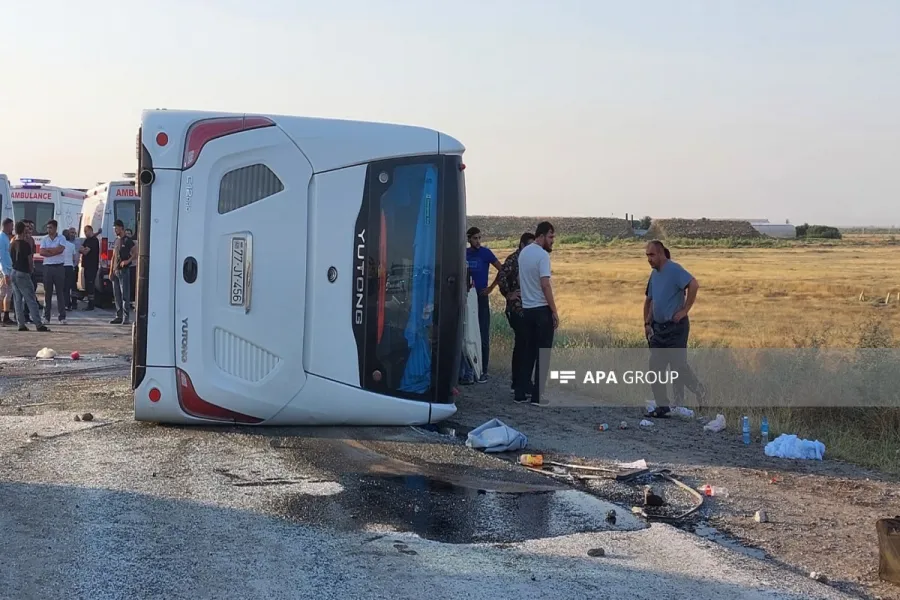 Bakıya gedən sərnişin avtobusu aşdı: Onlarla yaralı, uşaqlar da var — 5