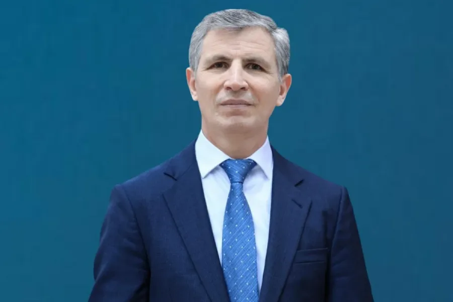 "Kiçik dövləti və məğlub xalqı" qalib millətə və Orta Gücə yüksəldən Müzəffər Ali Baş Komandan İlham Əliyev — 1