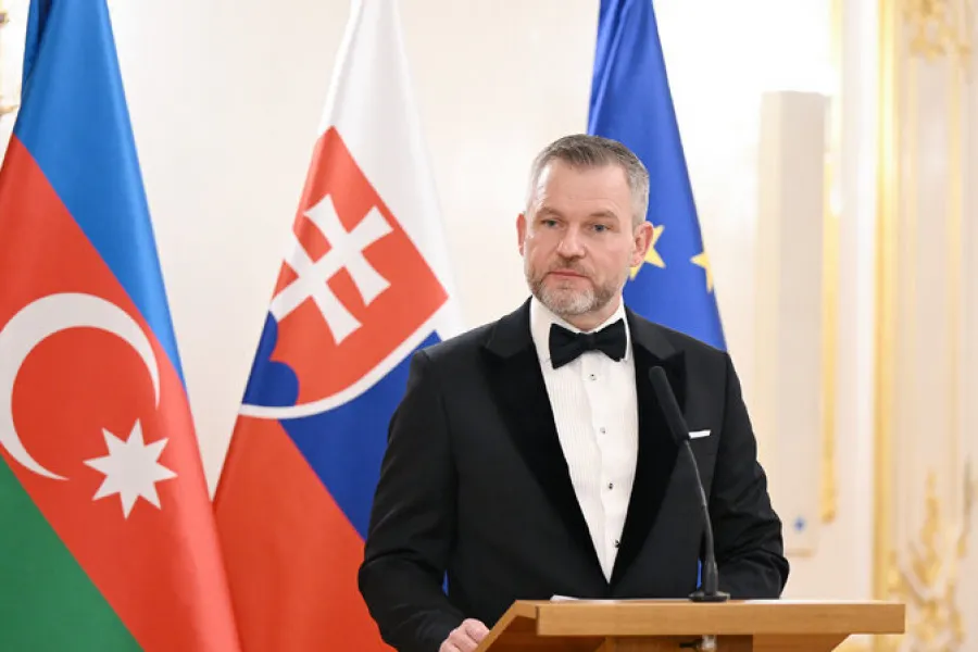 Slovakiya Prezidenti Bakıya böyük planlarla gəlir