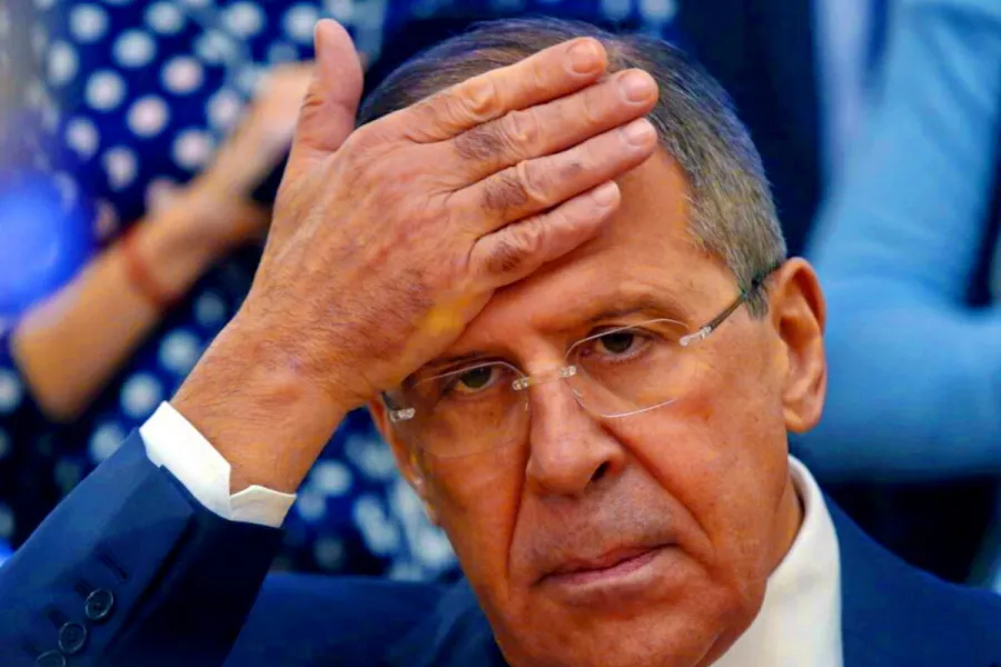 Lavrov son anda Türkiyəyə müraciət etdi - "Biz qaz göndəririk, Ukrayna bombalayır"...