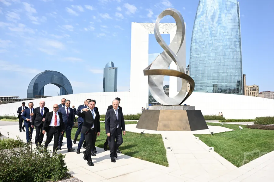 Fələstin Baş naziri Zəfər parkını ziyarət etdi — 1