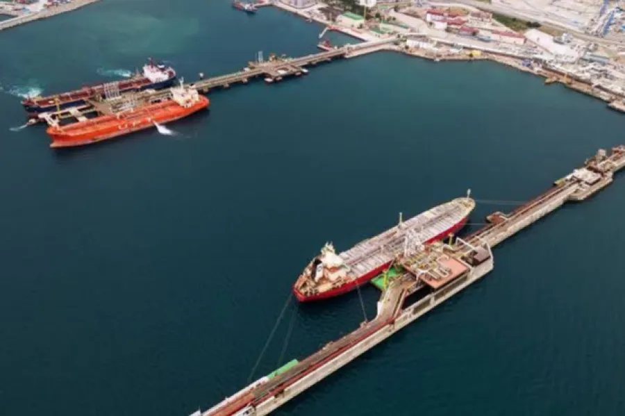     Təcili: Qazaxıstan nefti daşıyan tankerlərə hücum edildi