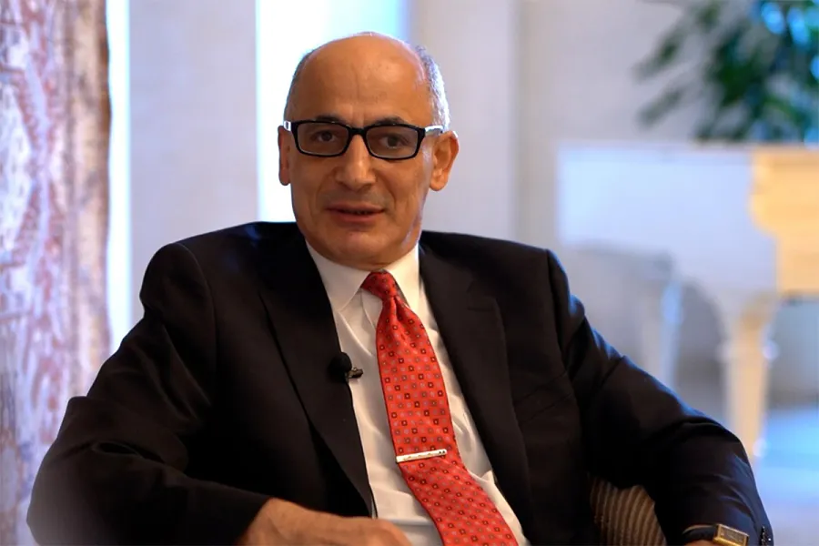 "Orta dövlət olmaq nə deməkdir?" —  Professor Prezident Əliyevə verdiyi sualdan yazdı