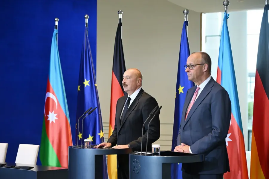 Prezident və Fridrix Merts mətbuata bəyanatlarla çıxış etdilər - YENİLƏNDİ — 8