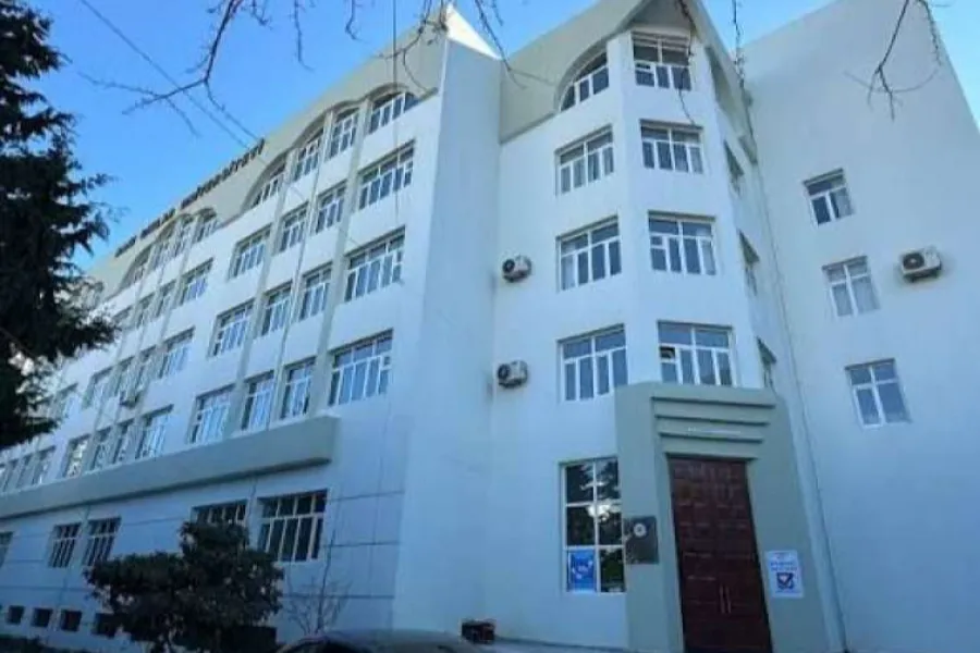 Bakıdakı məşhur universitet bağlanır?