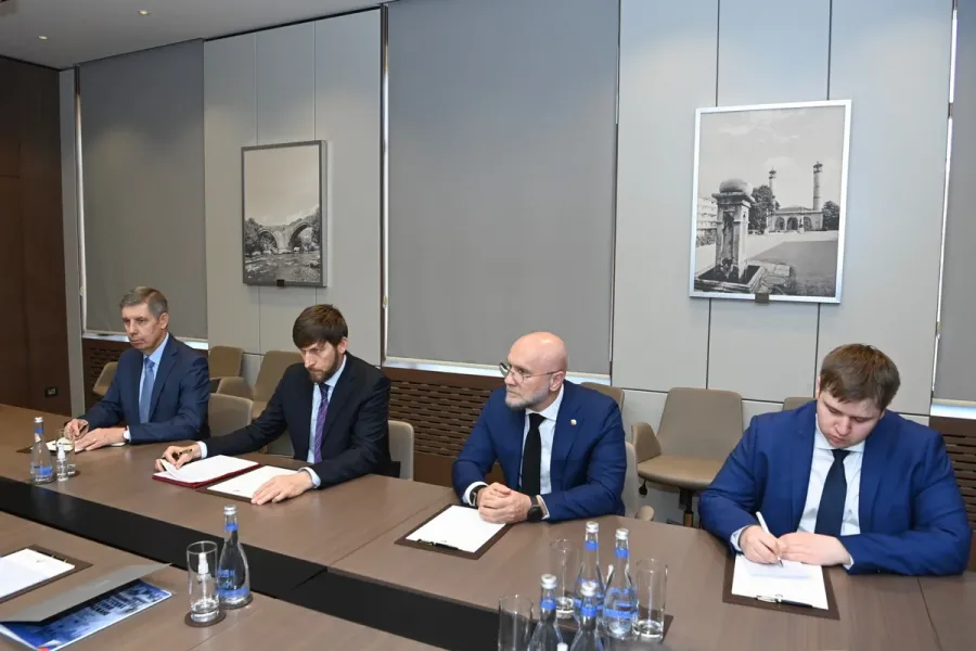 Putinin köməkçisi Bakıya gəldi - Nələr müzakirə edildi? — 1