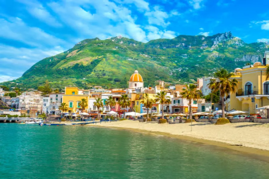 Kapri bahadır, Amalfi doludur - Bəs bu ada niyə gizli qalıb?
