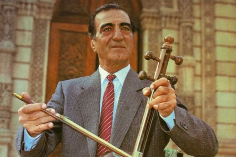 Xalq artistinin adı bu məktəbə verildi