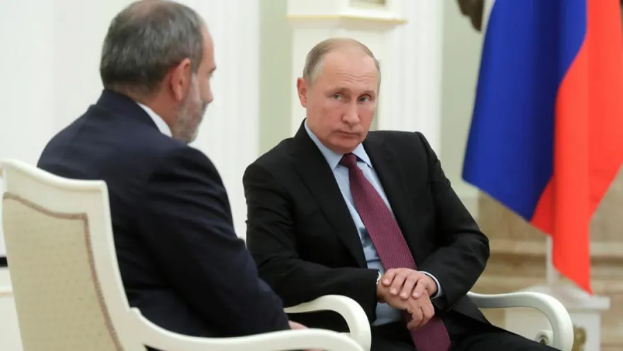 Putin niyə Paşinyanı baş nazir kimi təbrik etmir?