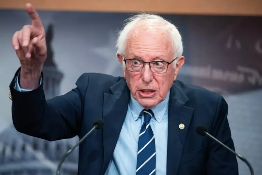 Pulu müharibələrə və İsrailə yox vətəndaşlarımıza xərcləməliyik - Sanders