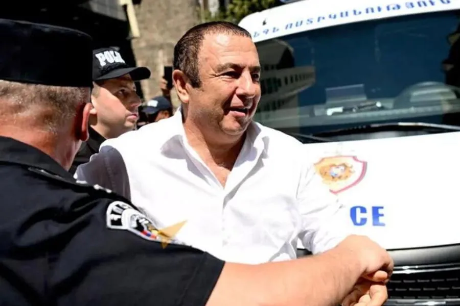 Sarukyanın bütün əmlakı əlindən alınır? - Siyasətçiyə qarşı yeni ittihamlar irəli sürüldü