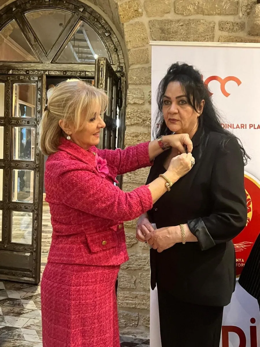 Bakıda Türk dünyasının qadın təşkilatları arasında görüş keçirildi - FOTOLAR — 2