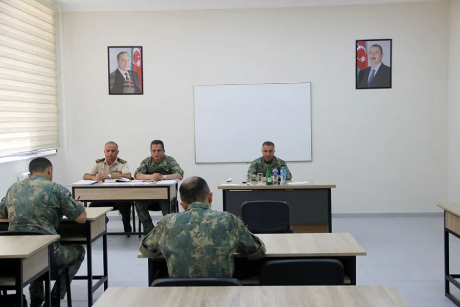 Hərbi qulluqçular imtahana cəlb olunur - FOTO  — 3