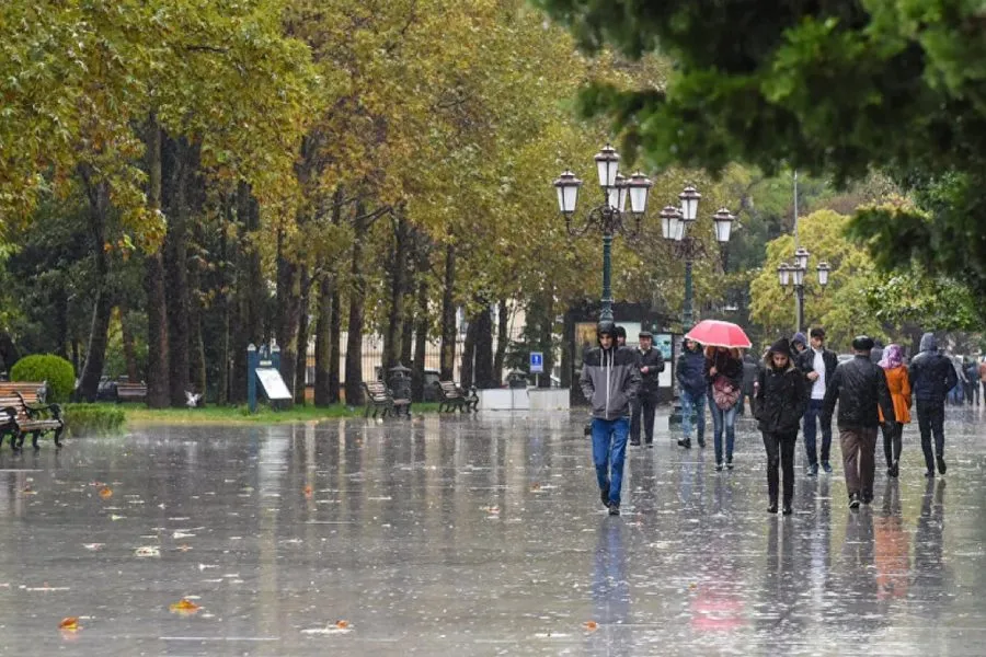 Hava xəbəri müzakirə yaratdı: Bakıya 4 gün yağış, ardınca isə… – AÇIQLAMA