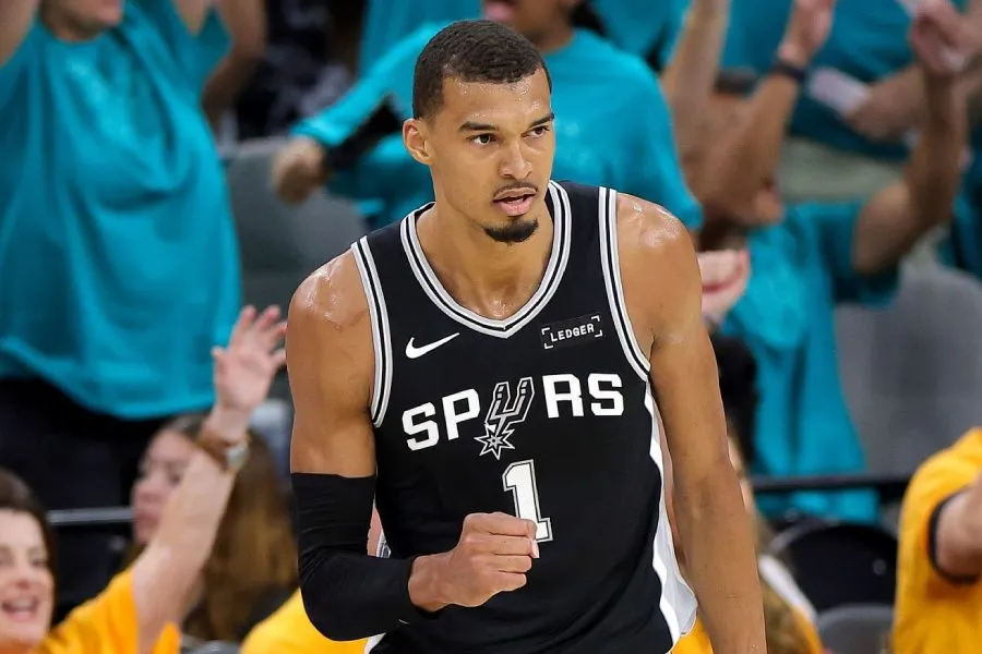 Vembanyama NBA tarixinin böyük rekorduna göz dikdi!