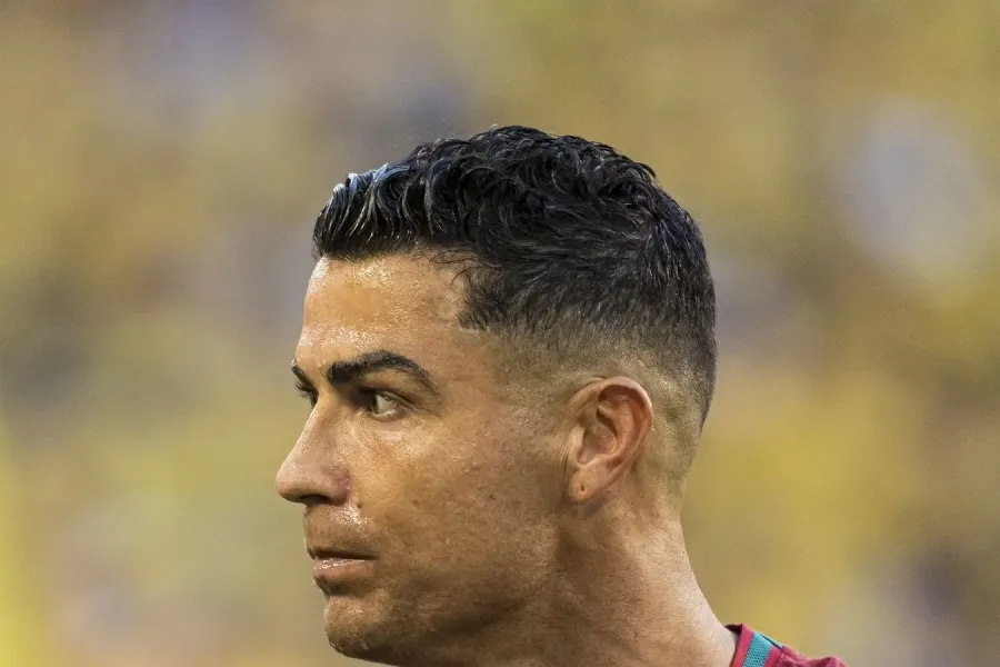 Ronaldo fanatları səhvən başqa cütlüyün toyuna gəlib xaos yaratdılar
