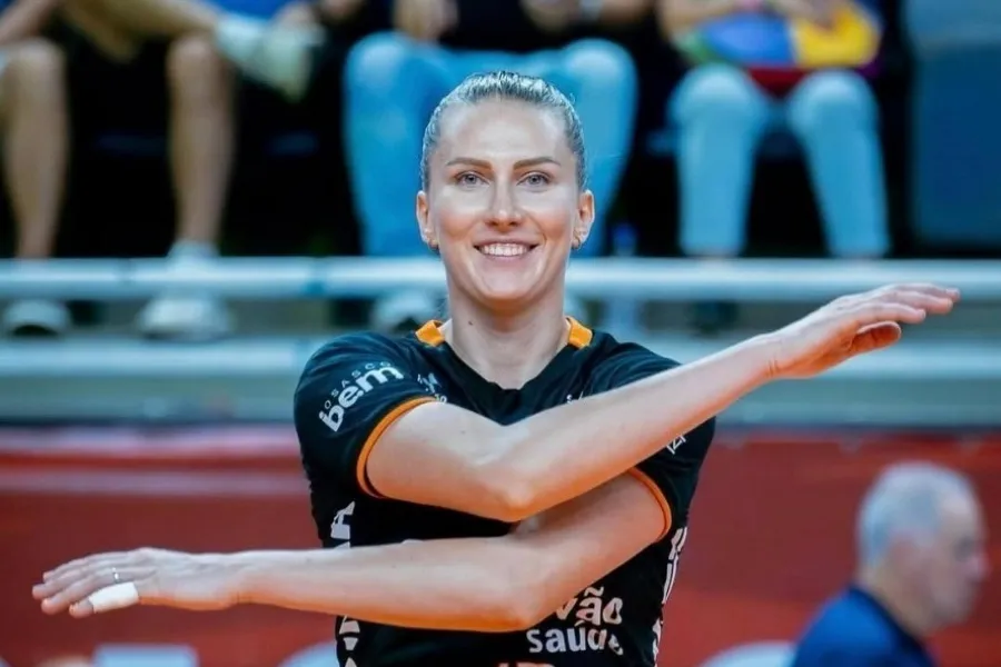 Dünya rekordçusundan vida! Polina Rəhimova millidə son oyunlarına çıxacaq