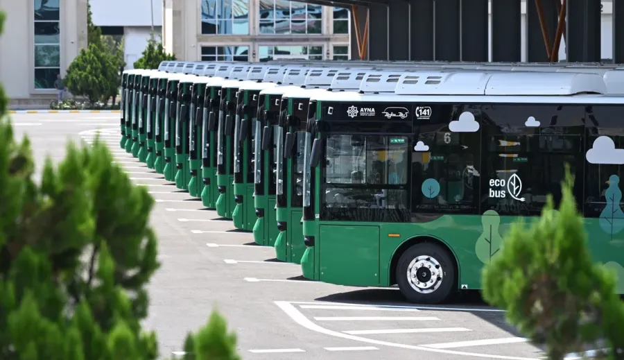 İlham Əliyev Naxçıvanda yeni elektrik avtobuslarına baxdı - YENİLƏNDİ — 11
