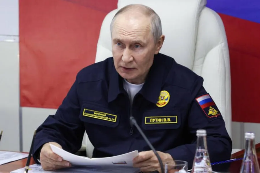Putin mübahisəli Kuril adasına getdi: Yaponiya ilə gərginlik yenidən gündəmdə
