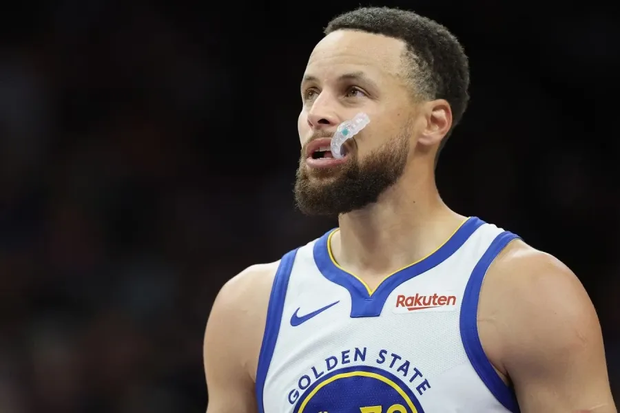 “Karri heç yerə getməyəcək!” – “Golden State”dən əmin mesaj