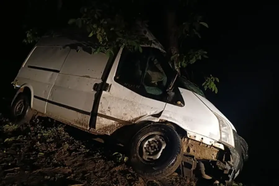“Ford”un ağaca çırpılması faciə ilə bitdi - Sürücü hadisə yerində öldü — 1