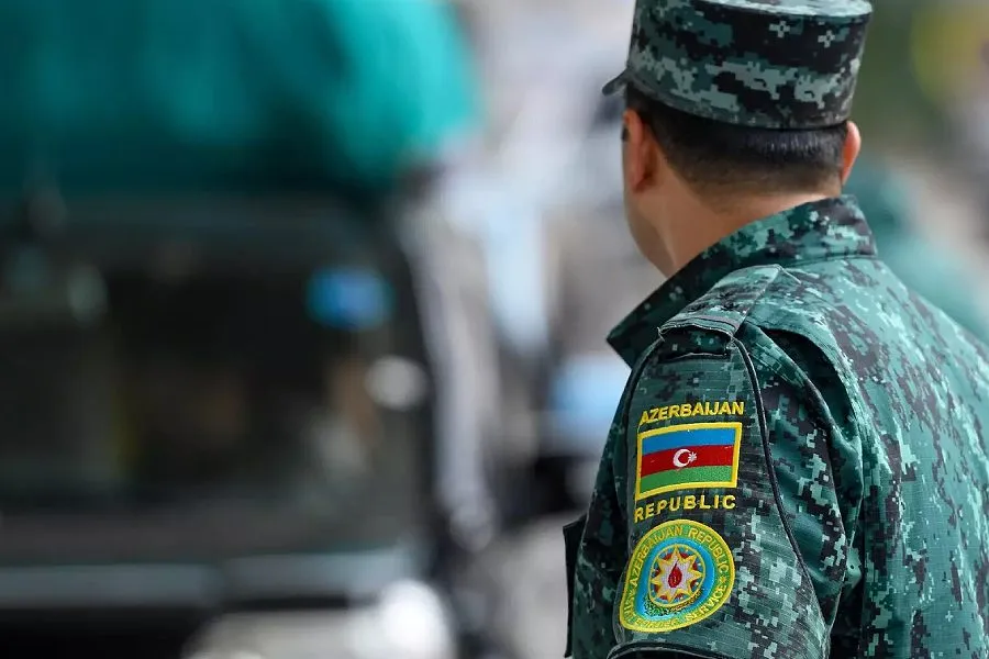 General rütbəsi alan sərhədçilər... - Dosye