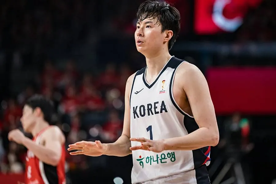 NBA arzusu üçün millinin oyunlarını buraxdı: Li Hyon Conq şansını sınayır