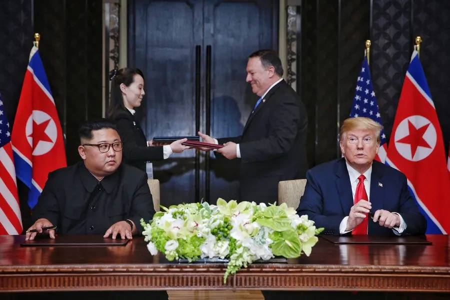 Tramp Kim Çen Inla görüşmək istəyir