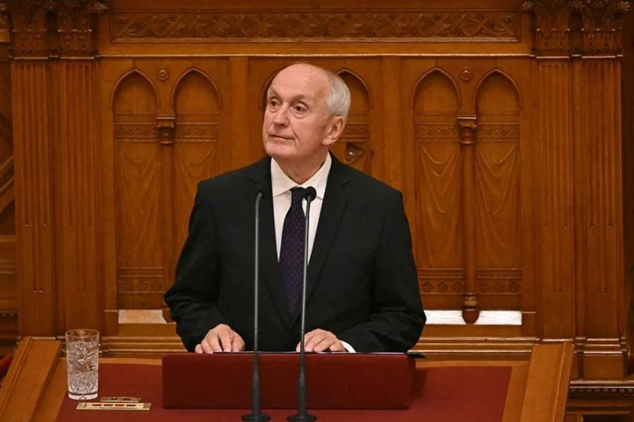 Macarıstanda yeni prezident vəzifəsinin icrasına başladı