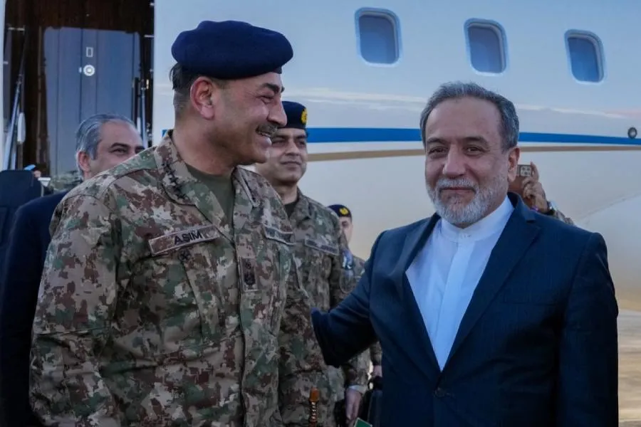 Abbas Əraqçi və Asim Munir son vəziyyəti müzakirə etdilər