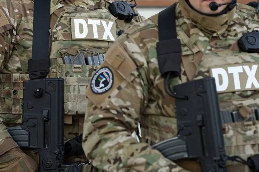 DTX-dən xüsusi əməliyyat: 17 il beynəlxalq axtarışda olan şəxs Azərbaycana gətirildi