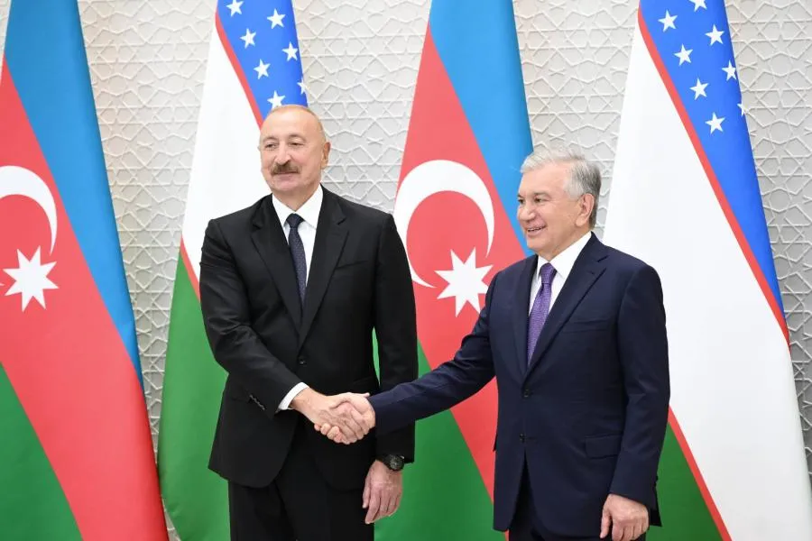 Özbəksitan Prezidenti “Heydər Əliyev” ordeni ilə təltif edildi