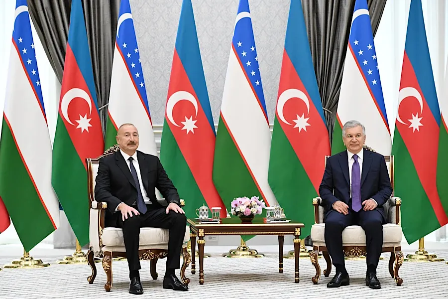 Azərbaycan və Özbəkistan Prezidentləri təkbətək görüşdü