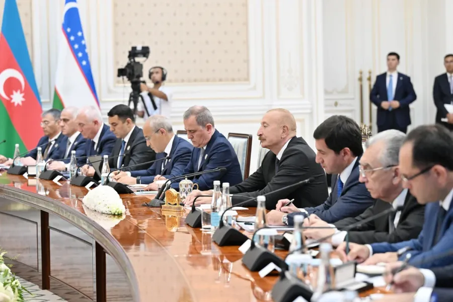 Azərbaycan və Özbəkistan Ali Dövlətlərarası Şuranın 3-cü iclası keçirildi — 4