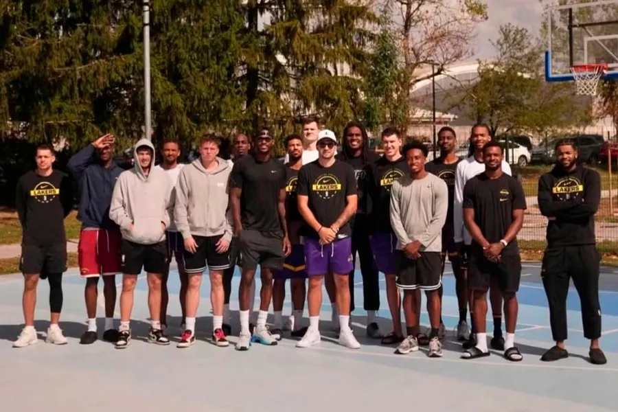 Donçiç “Leykers”ə basketboldakı ilk addımlarını göstərdi