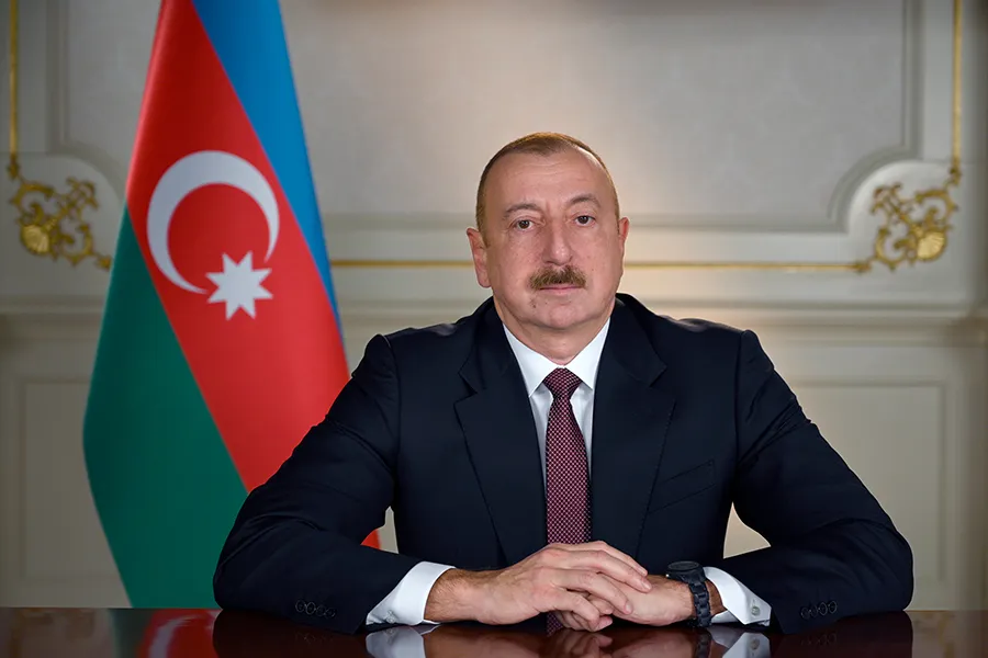 Prezident Malayziya Kralını təbrik etdi