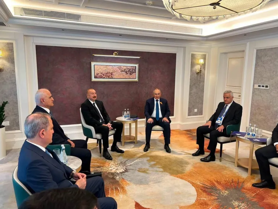 İlham Əliyevlə Nikol Paşinyan arasında görüş keçirilir 