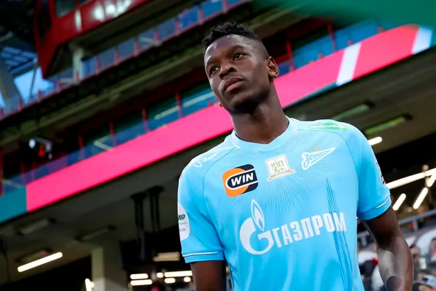 “Roma”nın planı alt-üst oldu: “Zenit” Luis Enrikeni satmır!