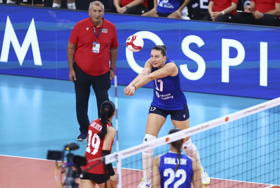 Avropa çempionatında vida matçı: Polina Rəhimova milli formasını soyundu