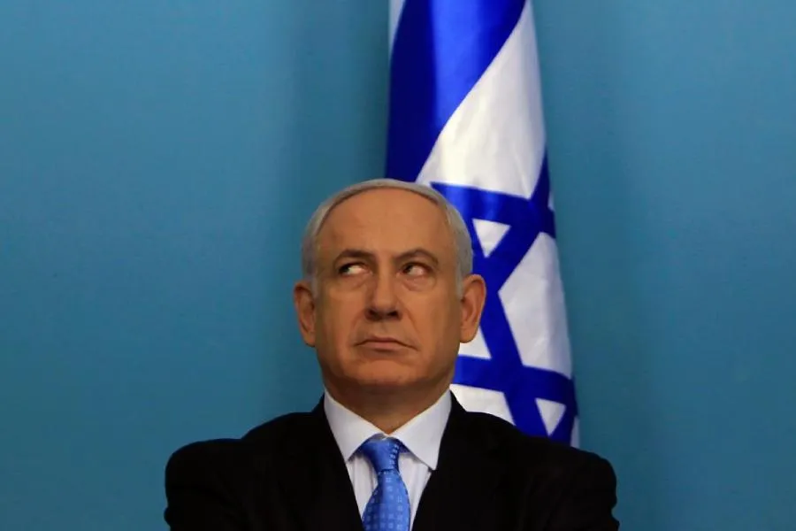Netanyahu: "İran son nəfəsini verir"
