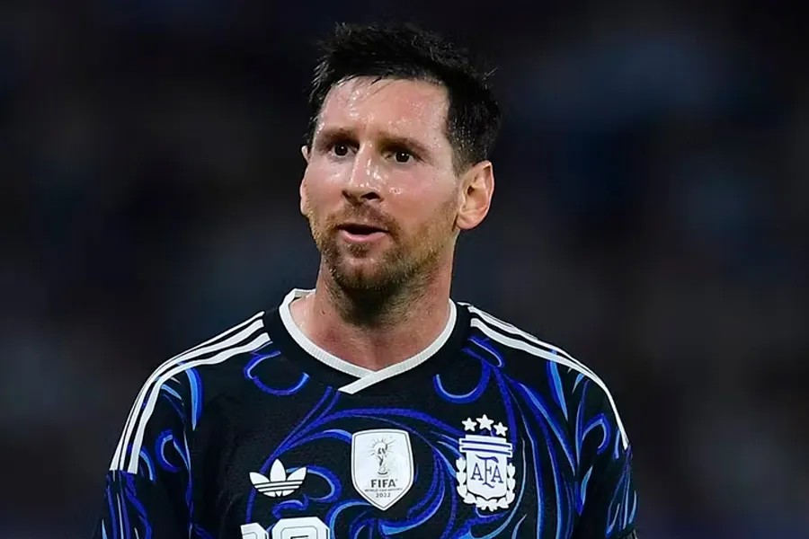 Messinin faciə yaşayan argentinalı jurnalistə yardım təklif etdiyi ortaya çıxdı