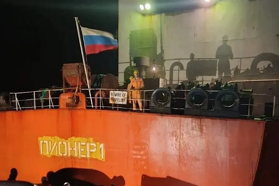 Rusiya tankeri son anda xilas edildi