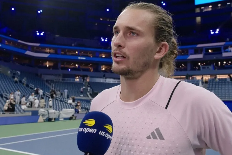 Çempionun göz yaşları: Zverev diabet diaqnozundan böyük zəfərə gedən yolu anlatdı
