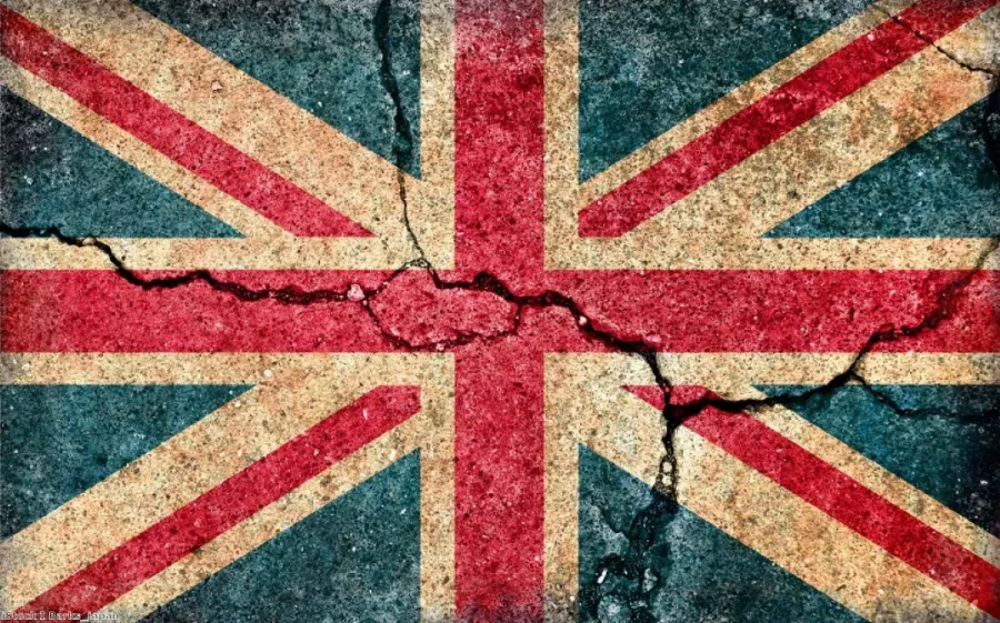 “Böyük Britaniya”  "Kiçik Britaniya" olmaq yolundadır
